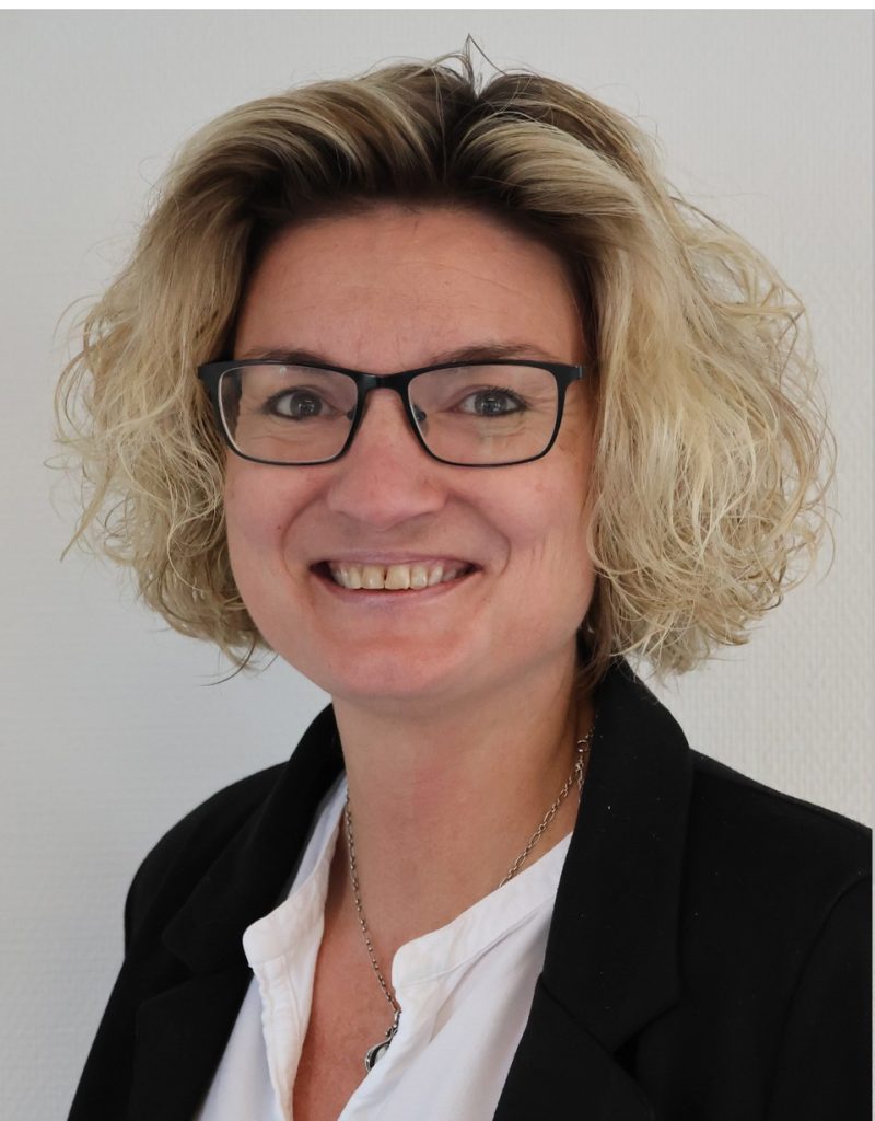 <strong>Anne Holm Larsen</strong>